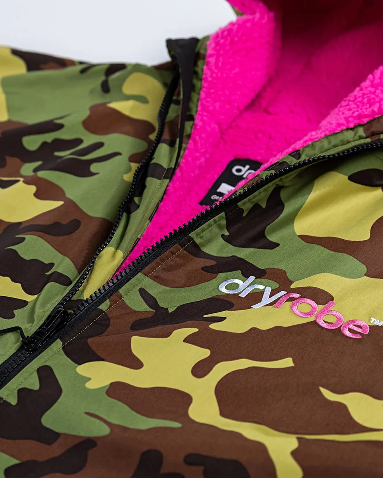Advance Long Sleeved (2022) in Camo & Pink