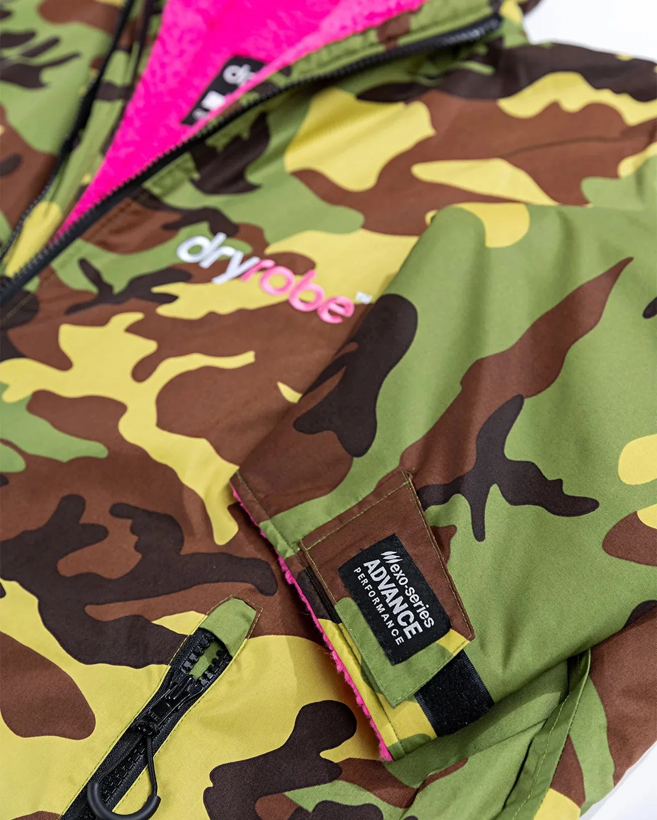 Advance Long Sleeved (2022) in Camo & Pink