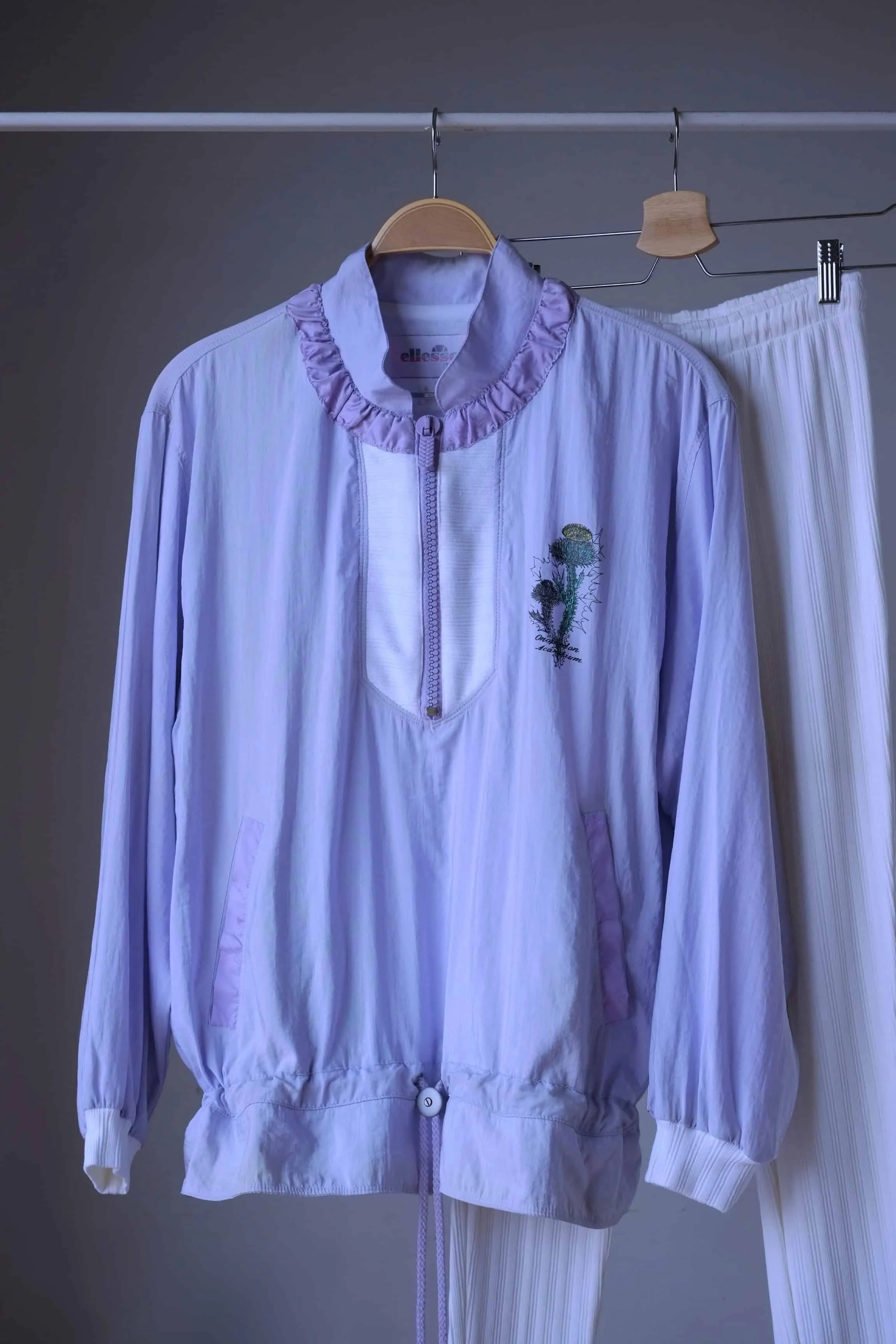 ELLESSE Vintage Women's Lilac Windbreaker & White Leggings Set